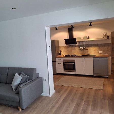 Apartmani Alma Πούλα Εξωτερικό φωτογραφία