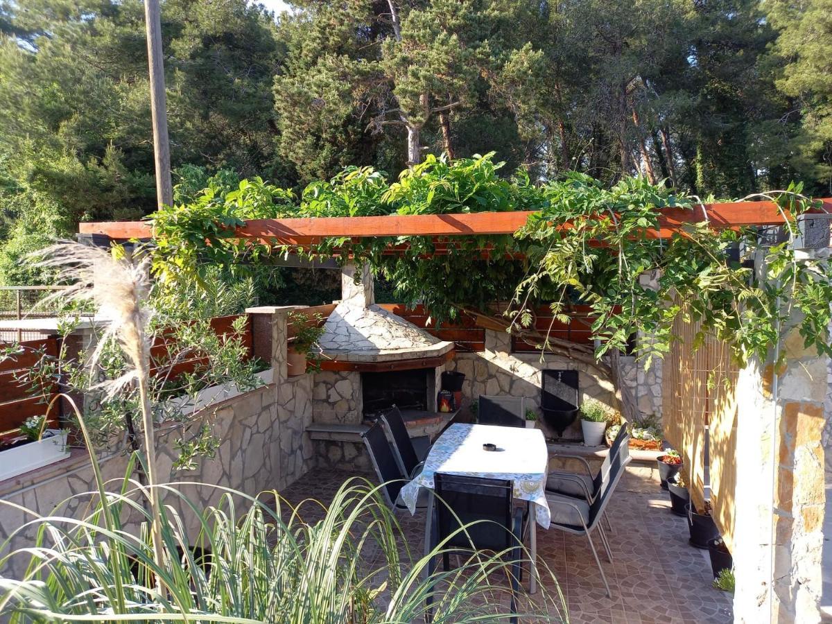 Apartmani Alma Πούλα Εξωτερικό φωτογραφία
