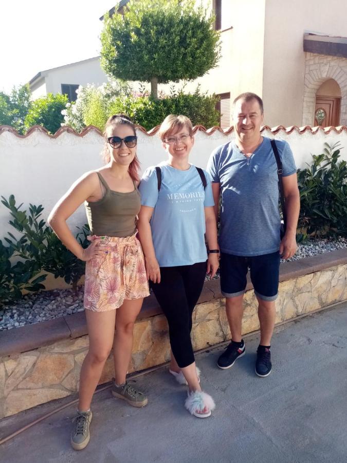 Apartmani Alma Πούλα Εξωτερικό φωτογραφία