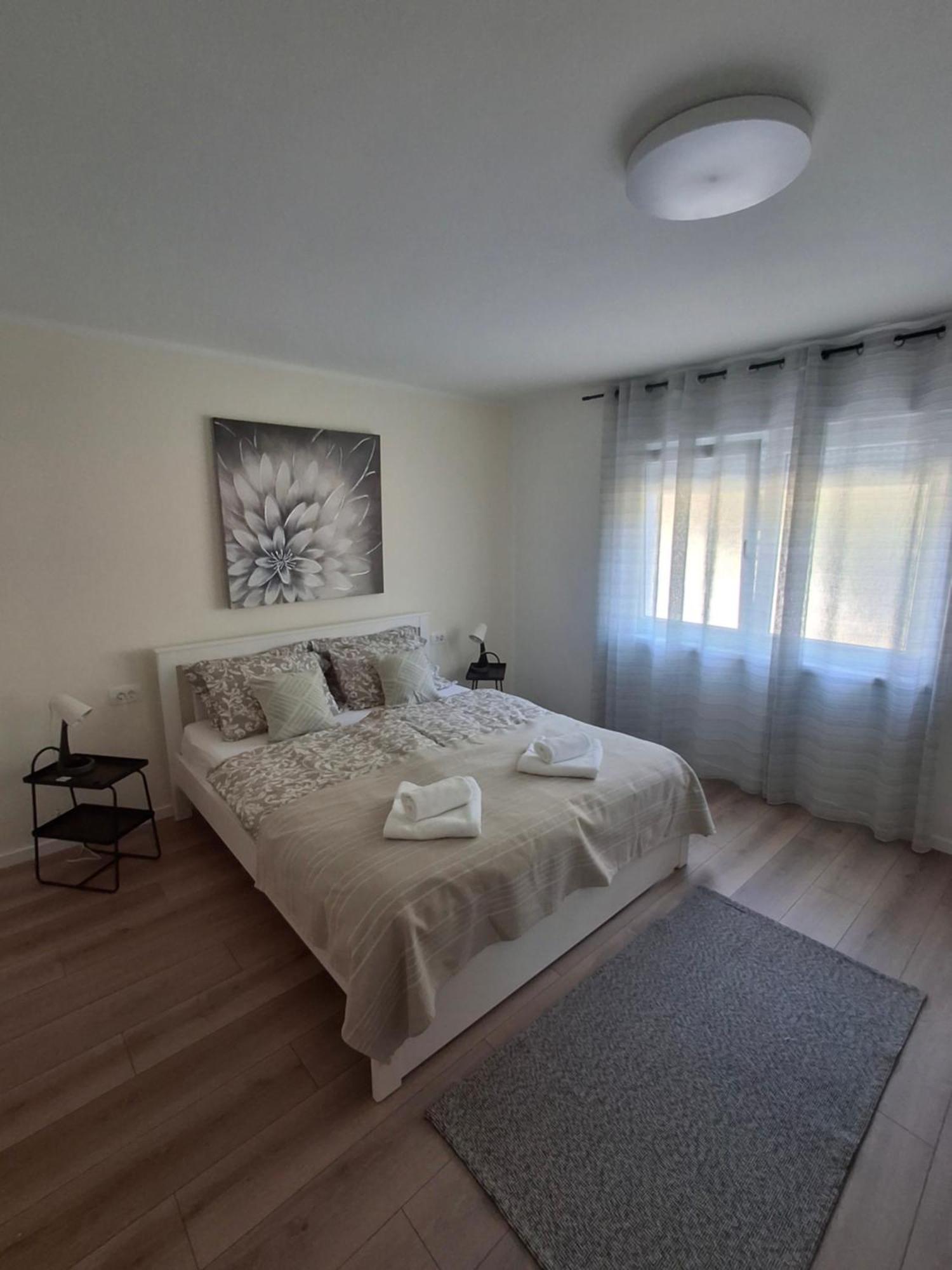 Apartmani Alma Πούλα Εξωτερικό φωτογραφία