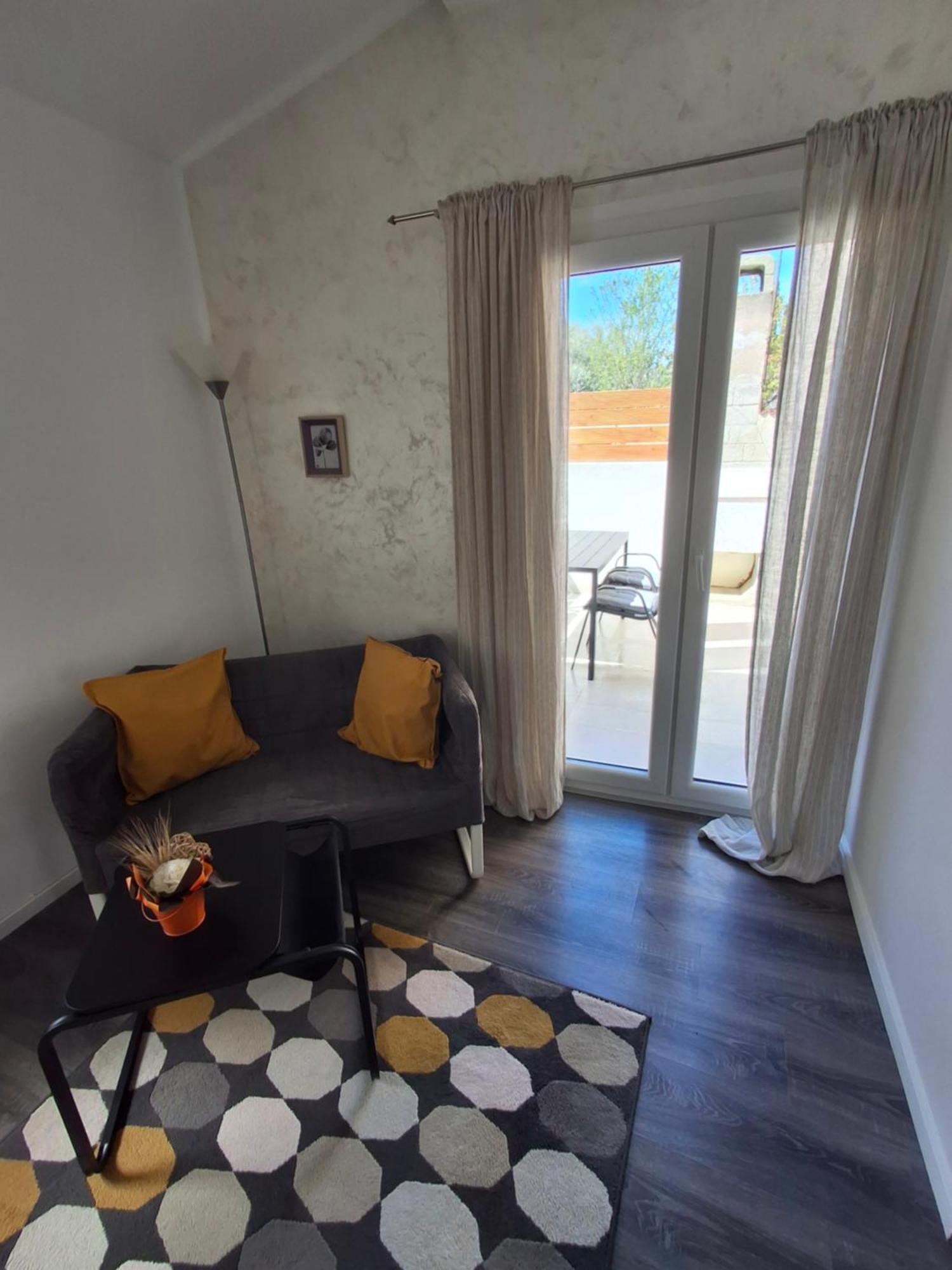 Apartmani Alma Πούλα Εξωτερικό φωτογραφία